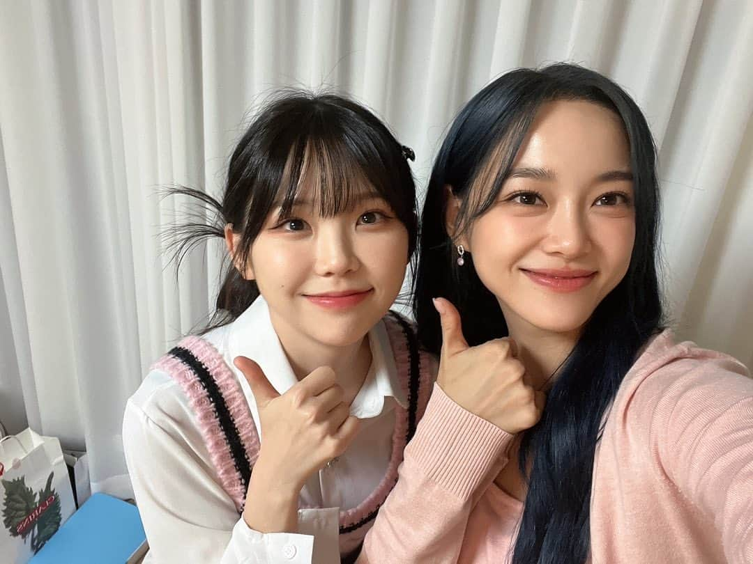 キム・セジョン（Gugudan SeMiNa）のインスタグラム：「우정잉 님과💖💝」