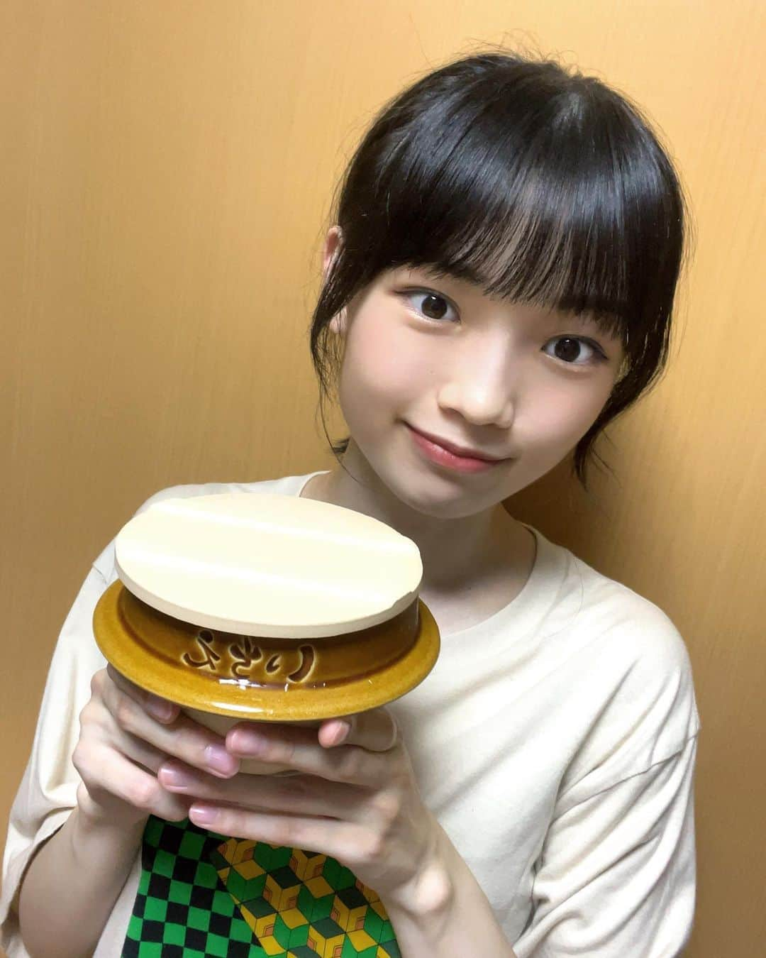 山﨑愛生さんのインスタグラム写真 - (山﨑愛生Instagram)「今日は 『敬老の日』  おじいちゃん&おばあちゃん いつもありがとう✨✨  📷 ♡北海道から届いた釜飯🐟🍚 ♡美味しかった😋  #敬老の日 #おじいちゃん #おばあちゃん #いつもありがとう  #いちえ #釜飯 #北海道 #モーニング娘 #モーニング娘23  #morningmusume23  #山﨑愛生 #パンダさんパワー」9月18日 12時58分 - mei_yamazaki.official