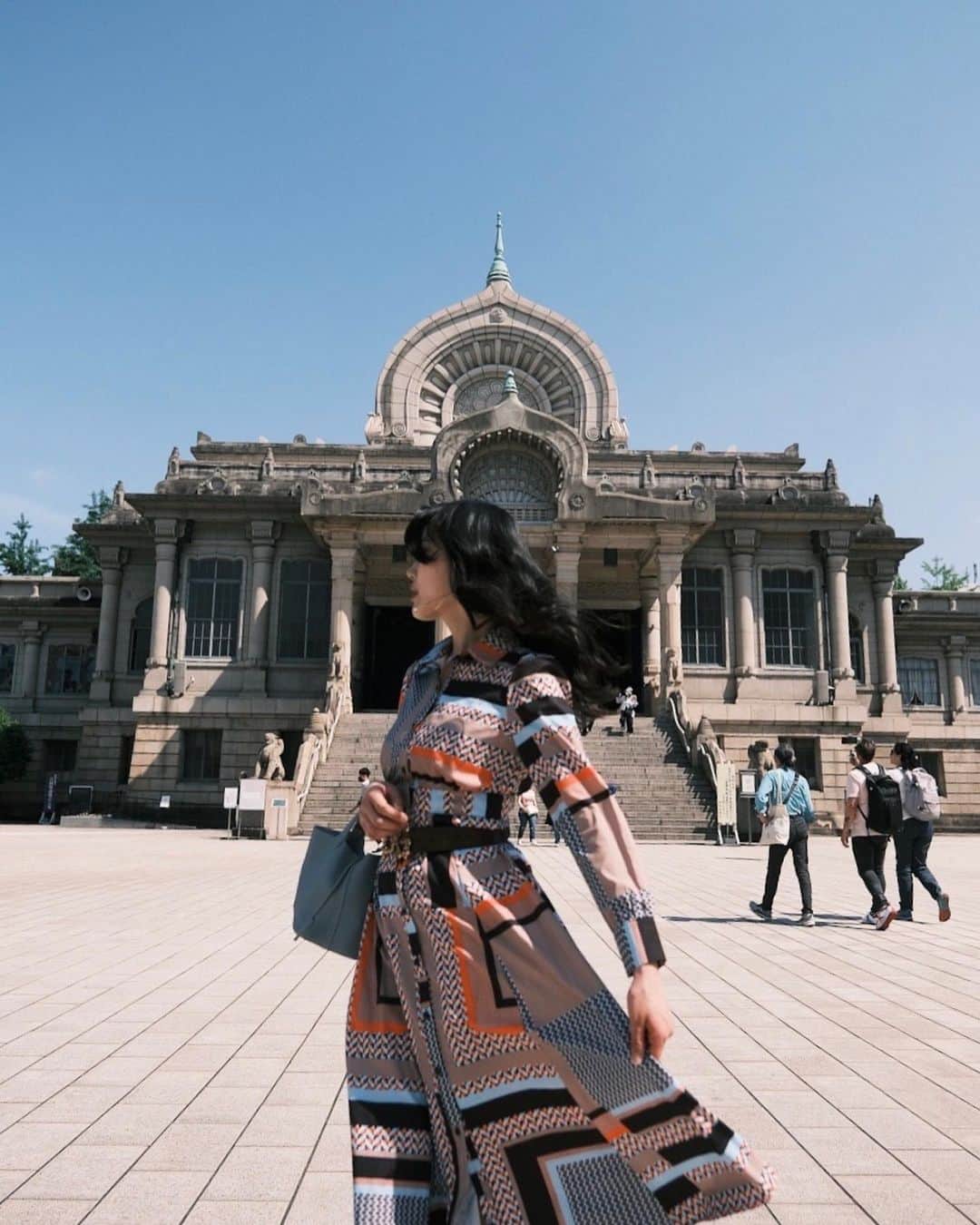 嘉瀬美月さんのインスタグラム写真 - (嘉瀬美月Instagram)「🩵‎☁️ 🩵‎☁️ 🩵 ⁡ …………………………………………………… ⁡ ⁡ ⁡ ここ日本？って思ってしまう築地本願寺。 ここ、浄土真宗のお寺です。 ⁡ ⁡  ◾︎phone @cotton_taku26  ⁡ #築地本願寺 #築地観光 #築地散歩 #東京観光スポット #Tsukiji #TsukijiHonganjiTemple  ⁡ ⁡ ……………………………………………………」9月18日 13時48分 - meeeeetamm