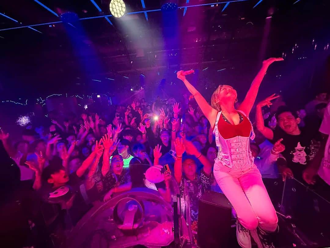 浜崎真緒のインスタグラム：「Thank you Hongkong 🇭🇰」