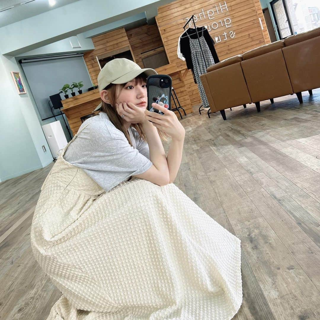 太田夢莉のインスタグラム：「急に夏が終わりそうなので焦って夏服を着る日々」