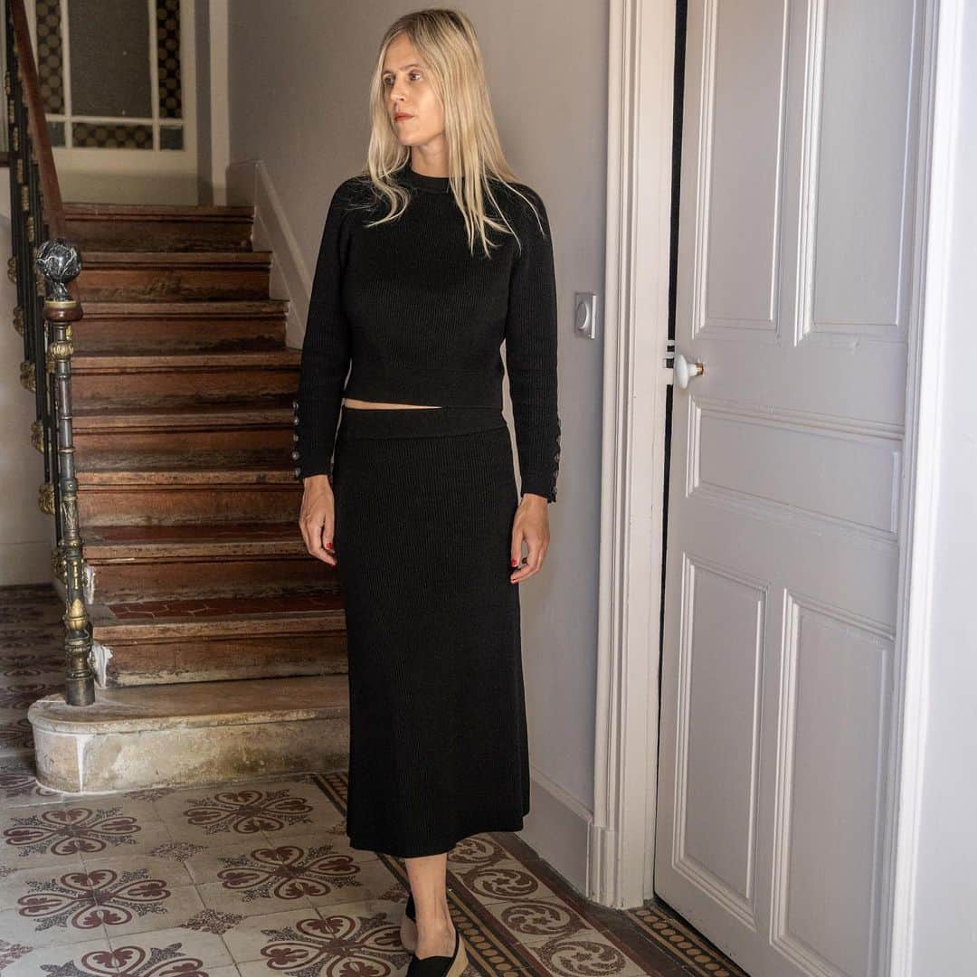 Linda Tolのインスタグラム：「Double knit @sezane #ad」