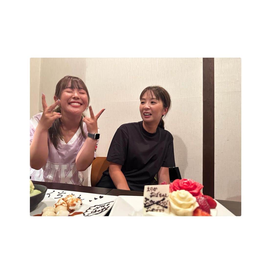 柏原明日架さんのインスタグラム写真 - (柏原明日架Instagram)「…@  えりか姉さんの優勝祝いぱーちー✌🏻  お祝いのケーキをカットしてる ゆーりちゃん(@yuri_yoshida__)のオモシロ写真は 次のお祝いで出す予定です。お楽しみに。ぷ  みんなでがんばるぞーーーーー！」9月18日 15時30分 - asuka_____official