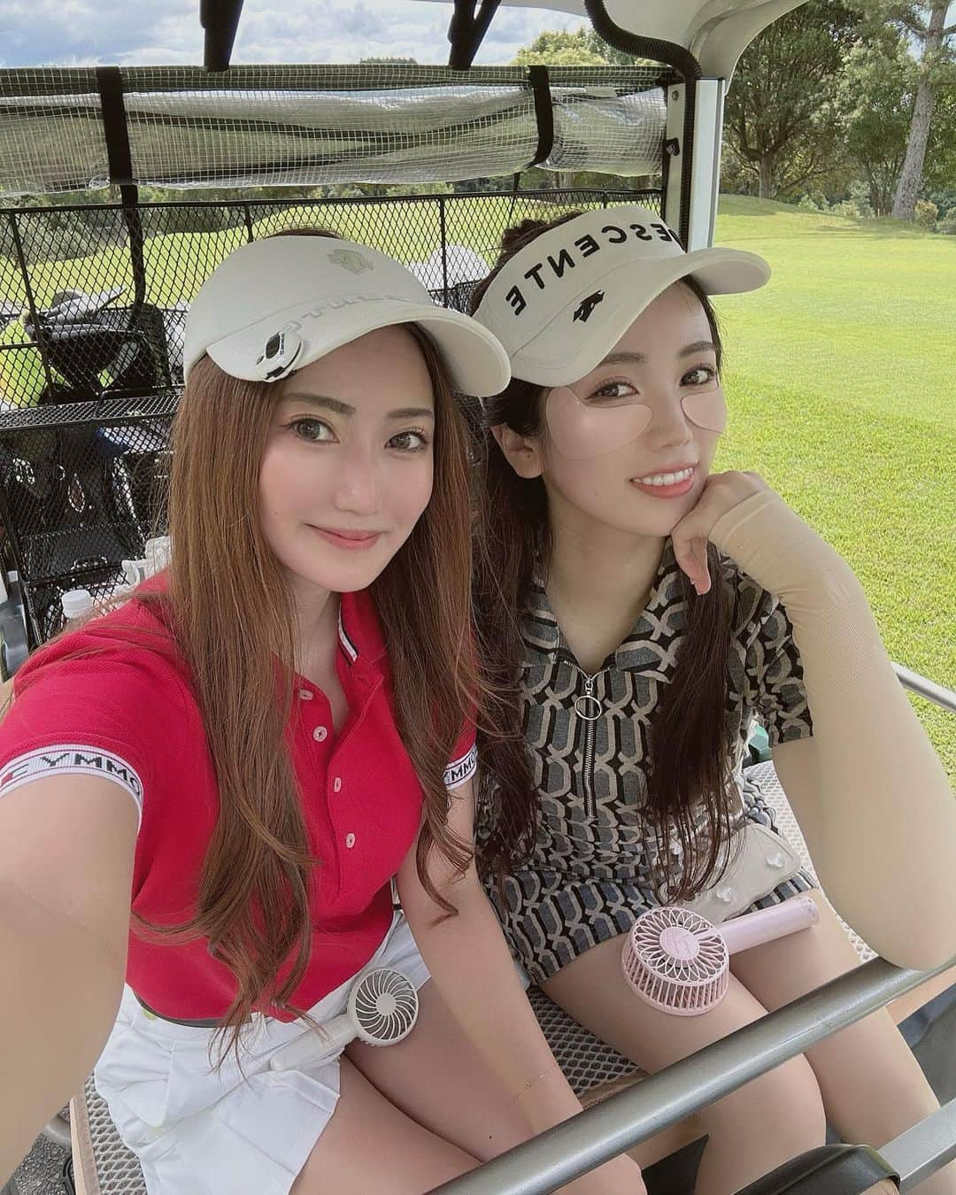 前田穂香のインスタグラム：「. . 楽しかった😩💕⛳️ . .  #ゴルフ #ゴルフ初心者 #ゴルフ女子 #ゴルフ思い出  #ゴルフ好きと繋がりたい #ゴルフ好きな人と繋がりたい #ゴルフウェア #ゴルフスイング #デサント #デサントゴルフ #tomyhilfiger #tomygolf #ゴルフウェアコーデ #ゴルフコーデ #ゴルフウェアレディース #⛳️ #golf」