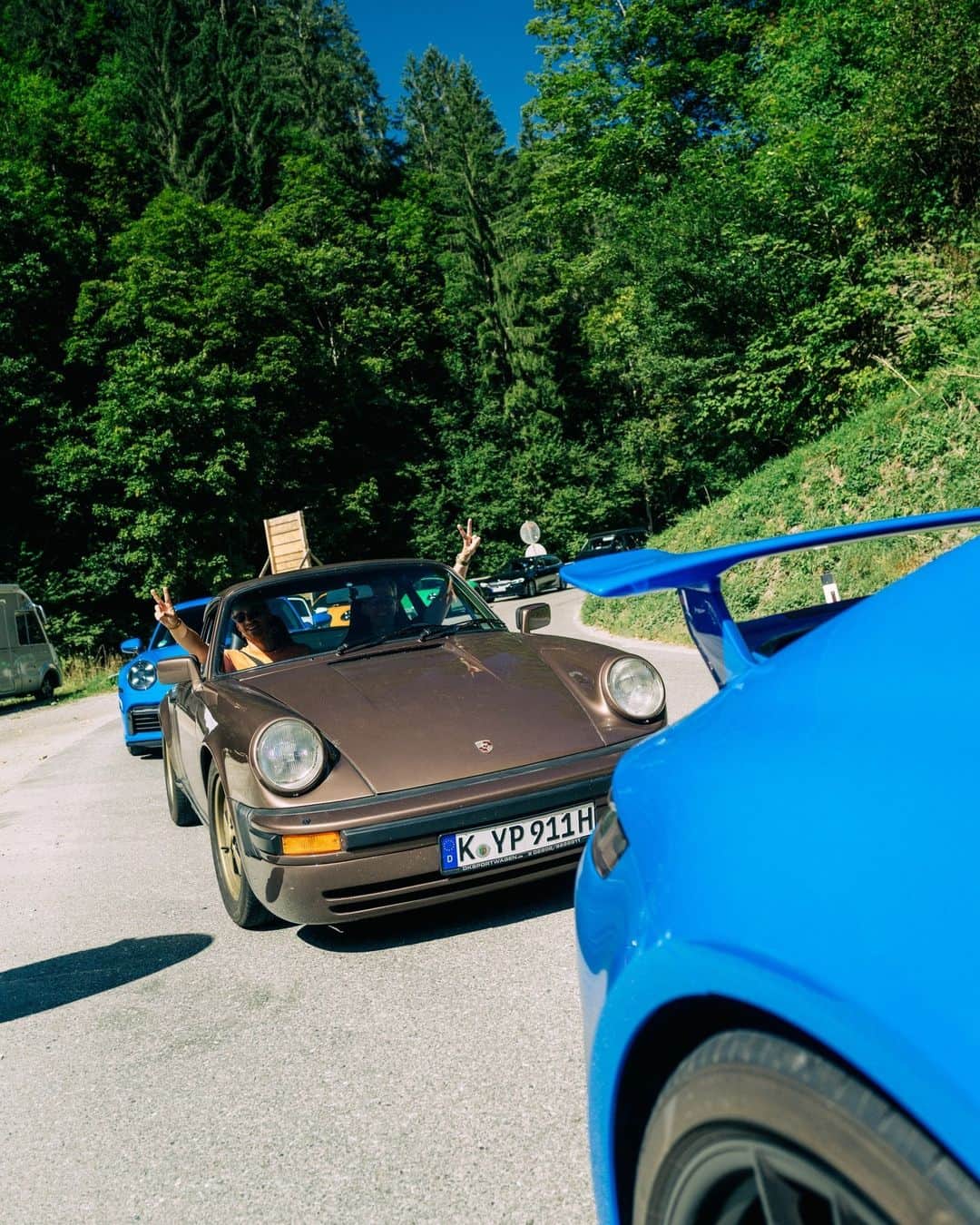 Porscheさんのインスタグラム写真 - (PorscheInstagram)「Next stop, the Alps! Join us as we gather together some 911 friends and set out on a road trip through breathtaking scenery. For two days they explore remote Alpine roads and villages, taking in views that will linger long in the memory. A 911 and mountains? There are few better ingredients for a perfect road trip. 📷 @andrew_ftw and @thvddeus  __ 911 GT3: Fuel consumption combined in l/100 km: 13,0 - 12,9 (WLTP); CO2 emissions combined in g/km: 294 - 293 (WLTP); 911 Carrera GTS: Fuel consumption combined in l/100 km: 11,4 - 10,4 (WLTP); CO2 emissions combined in g/km: 258 - 236 (WLTP); 911 Turbo S Cabriolet: Fuel consumption combined in l/100 km: 12,5 - 12,1 (WLTP); CO2 emissions combined in g/km: 284 - 275 (WLTP) I https://porsche.click/DAT-Leitfaden I Status: 09/2023」9月19日 2時03分 - porsche