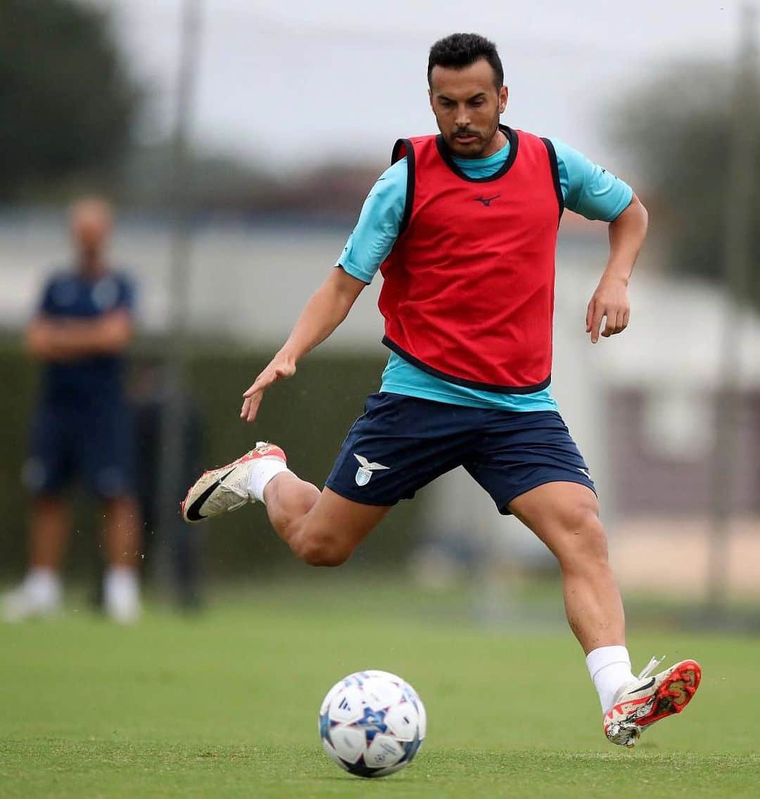 ペドロ・ロドリゲス・レデスマのインスタグラム：「Ready for tomorrow! Come on Eagles! 💪🦅 @ChampionsLeague 🔙  #LazioAtleti #UCL #ForzaLazio @official_sslazio」