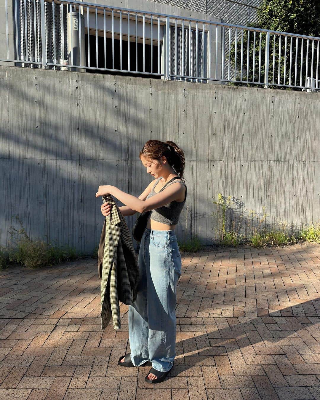 涼佳さんのインスタグラム写真 - (涼佳Instagram)「ここのタルトが大好きで定期的にきちゃう💭  🏷️ tops, jacket  #few,  denim  #yanuk  sandals  #atmos  #jourdan  bag  #folnua」9月18日 18時37分 - _ryoka_870