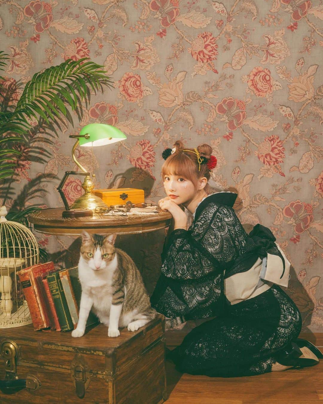 のインスタグラム：「還是粉色頭髮ㄉ我( ᷇𖥦 ᷆ ) 高級和服很美 不能忘記發啊啊啊～  @imyusyuan 拍的很喜歡十張放滿啦( ´͈ ᵕ `͈ )」