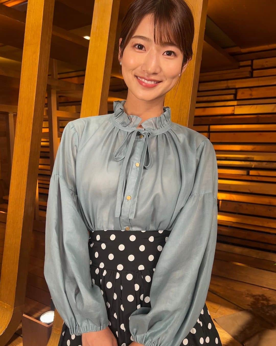 安藤萌々さんのインスタグラム写真 - (安藤萌々Instagram)「月曜日！お仕事の方、お疲れ様です！お休みだった方、明日から頑張りましょ〜！  今夜の報道ステーションもよろしくお願いします🪻  トップス、スカート  LaButiqueBonBon 靴DIANA  #ソフトエレガント #フレッシュ #ソフエレ #イエベ春 #スプリング #骨格ウェーブ #洋服  #報道ステーション #テレビ朝日 #日焼け #ゴルフ #秋服 #冬服 #AW #outfitoftheday  #outfit #ootd  #outfitinspiration」9月18日 19時06分 - momo_ando_ex