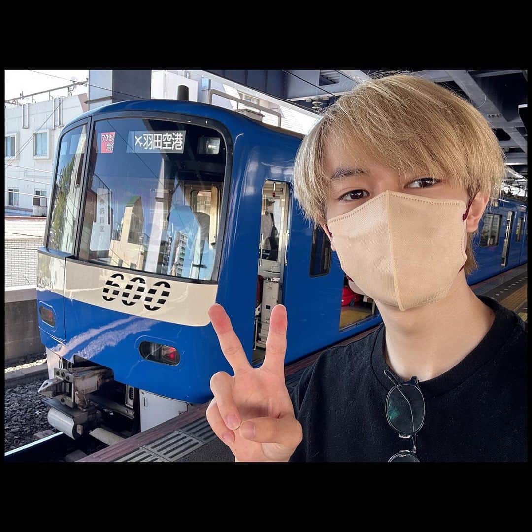 伊藤壮吾のインスタグラム：「#今日の鉄道 1183番線 ブルースカイトレイン、3ヶ月ぶりに乗車。」