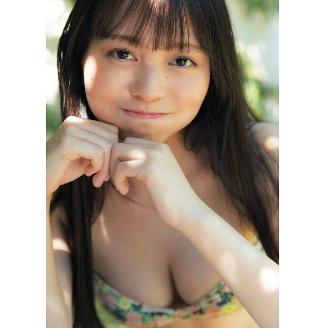 のインスタグラム：「週刊FLASH  可愛く撮ってもらえて嬉しいです🫶🏻  #FLASH #グラビア  #水着  #制コレ22  #グランプリ  #高校生」
