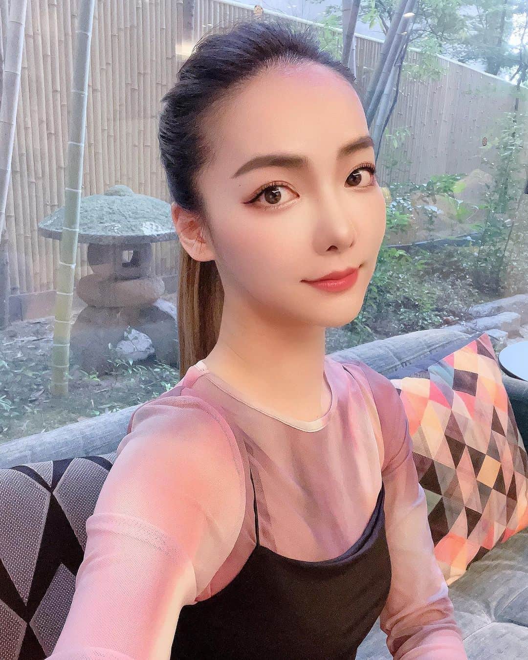 LISA minemuraさんのインスタグラム写真 - (LISA minemuraInstagram)「🌈 経営者交流会に行ったときの📷💖 基本陰キャだけど、オシャレデザートとか食べながら色々な方とお話できるの幸せだった🫶🏻💕  5時間あったはずだけど、講演会もあったからあっという間🫠  経営者4年目でまだまだほやほやすぎるから、交流会でたくさんの方とお話できるの楽しいしやりたい事広がる🥳💕  🌈 #経営者  #交流会  #長野市  #ホテル国際21」9月18日 19時26分 - lisa.minemura