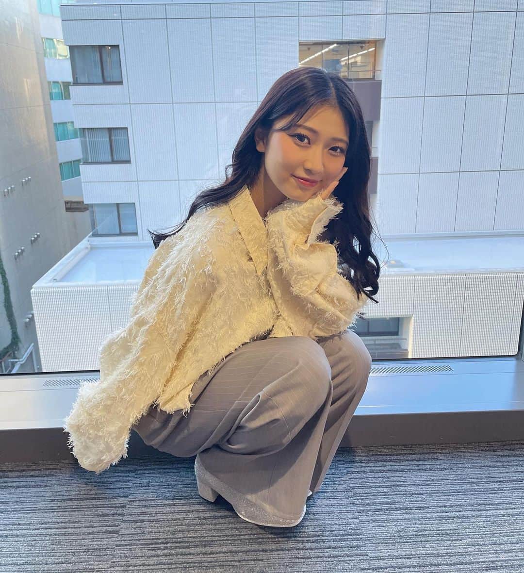 山口永愛のインスタグラム：「ヴィーナスフェスありがとうございました🥰❤️ 初めてのランウェイで緊張とどきどきわくわくでいっぱいでしたが、最後まで優しく見守ってくださりうれしかったです💘  オープニングステージでは、 @anui__official_ さんのお洋服を着させていただきました➰ フワフワの衣装かわいすぎました🥺  ゆなとリンクコーデをして2人で歩くこともできました⭐️ めっちゃめっちゃたのしかった💚❤️ また2人で絶対歩く！！！！！！    #山口永愛  #とあ  #ゆなととあ  #ゆなとあ  #姉妹  #venusfes  #ヴィーナスフェス  #anui」