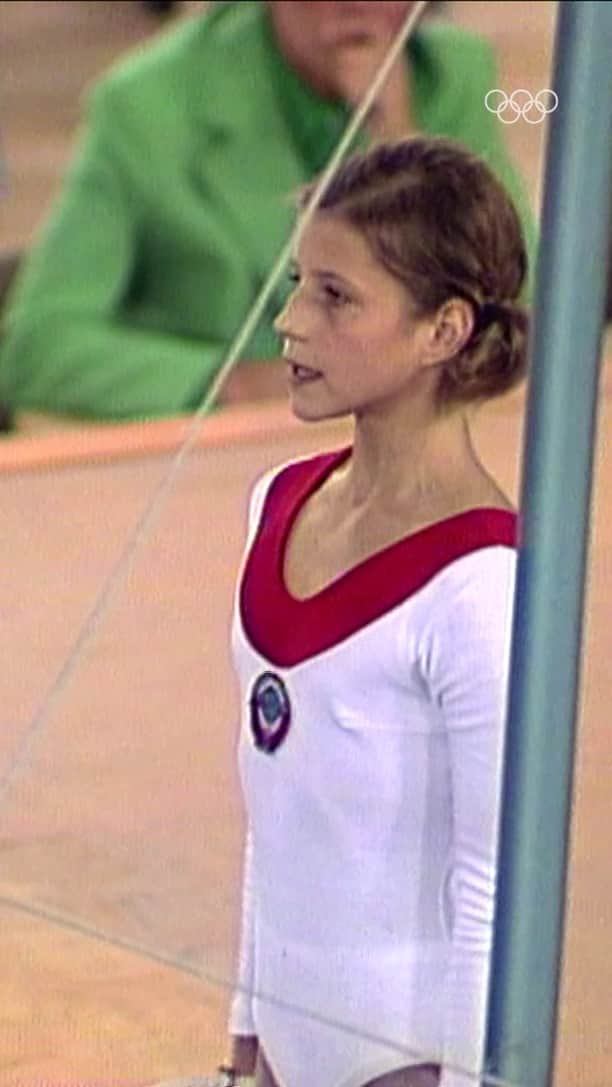 olympiadaのインスタグラム：「Элегантность и кажущаяся простота, но за ней — годы усердной работы, железная дисциплина и невероятная сила воли. Ольга Корбут и её знаменитый элемент!  #Olympics」