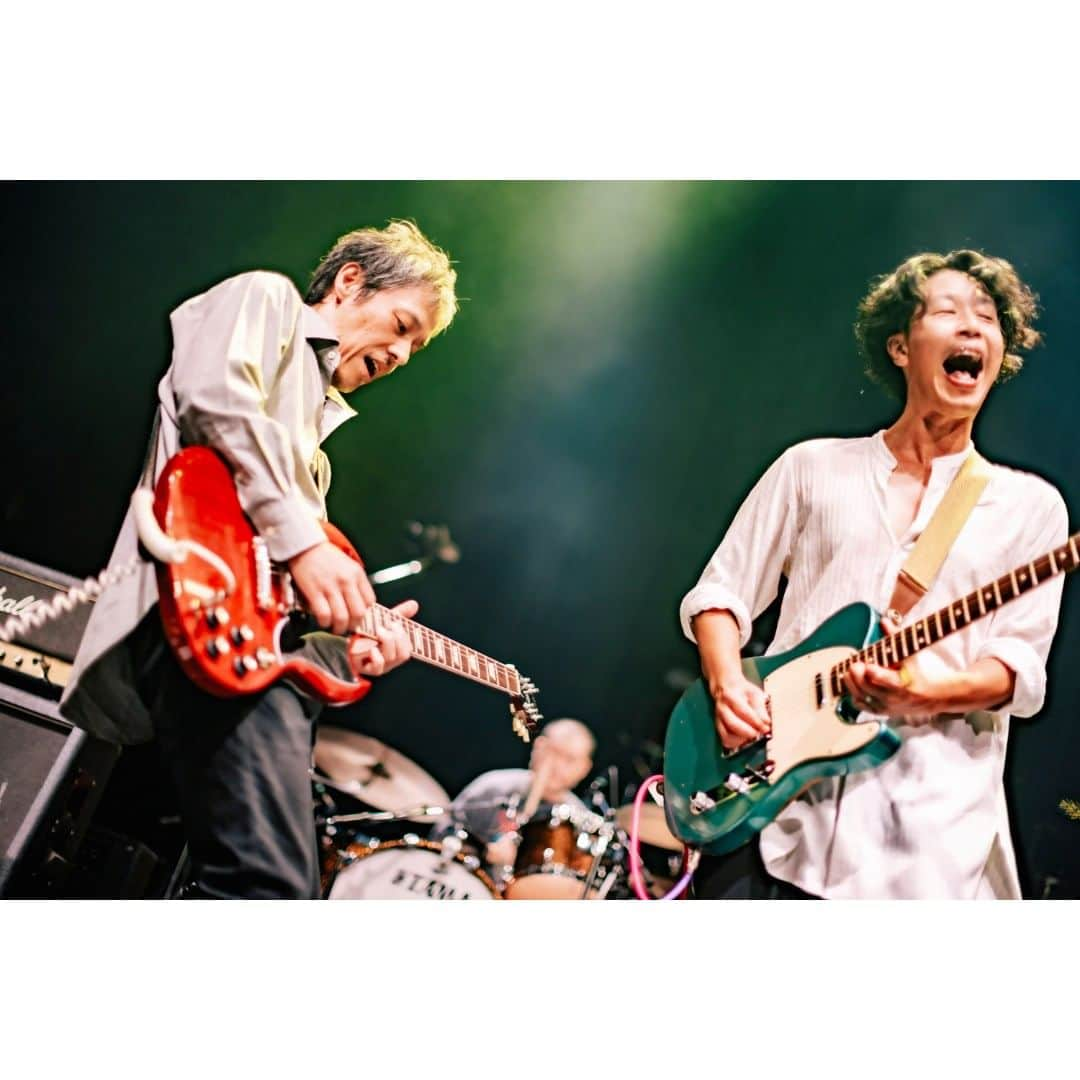 GRAPEVINEさんのインスタグラム写真 - (GRAPEVINEInstagram)「GRAPEVINE - SUMMER SHOW  9.14 Zepp Shinjuku 9.17 SOUND SHOWER ark清水 9.18 大阪城音楽堂  -------------------------------------- Ub(You bet on it) 冥王星 スレドニ・ヴァシュター Ready to get started? 目覚ましはいつも鳴りやまない NOS 想うということ 雀の子 ねずみ浄土 here this town  The Long Bright Dark Goodbye,Annie Good bye my world Glare B.D.S.  SPF スロウ 放浪フリーク (9.14 Zepp Shinjuku)  📷 @fujiitaku   #UB #雀の子 #LITTLESPARROW #ALMOSTTHERE #GRAPEVINE」9月18日 20時00分 - news_grapevine