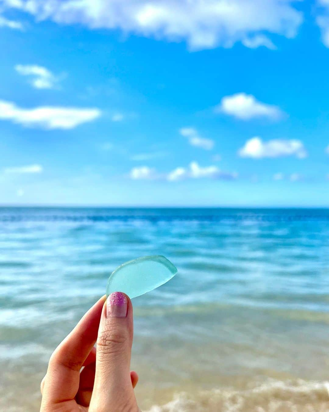 尾崎ありさのインスタグラム：「シーグラス見つけた🤗🏝️」