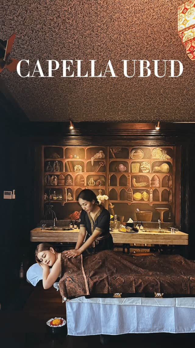 Stella Leeのインスタグラム：「Save this place if you’re looking for a luxury spa in Ubud with world class standard and unique design with ethnic decor, as if you’re in the middle of Bali jungle ✨  Had a 90 mins body massage and 30 mins scalp massage at @capellaubud and my body felt so energized and refreshed after. Always wanted to try this hotel for such a long time and I am glad I could give it a visit 🥰」