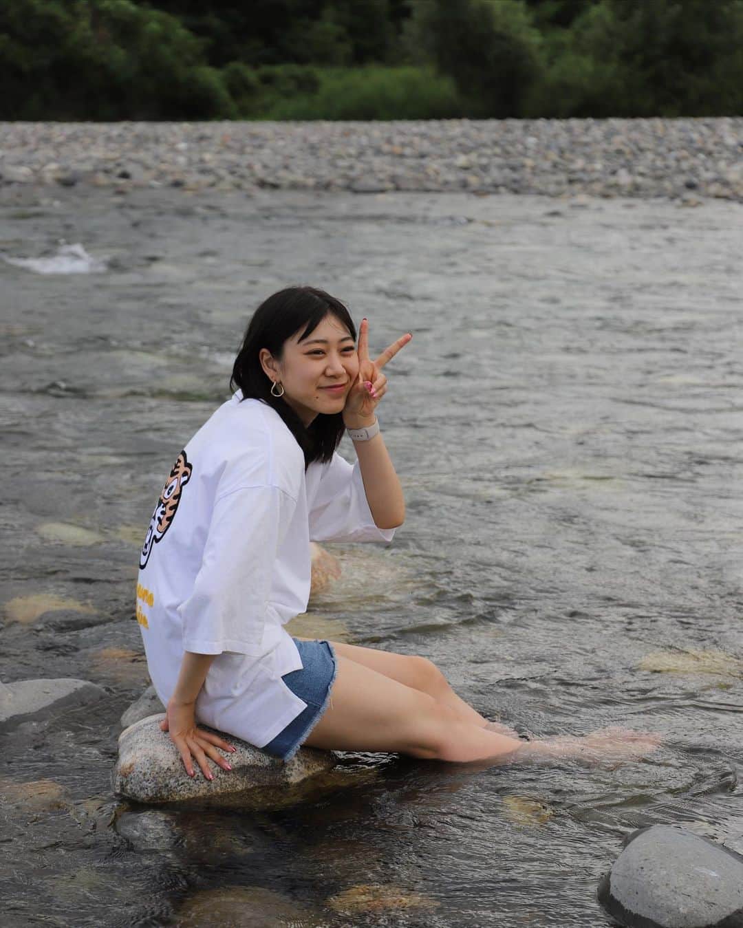 井田玲音名のインスタグラム：「ㅤㅤㅤㅤㅤㅤㅤㅤㅤㅤㅤㅤㅤ ㅤㅤㅤㅤㅤㅤㅤㅤㅤㅤㅤㅤㅤ 夏の思い出☀️ㅤㅤㅤㅤㅤㅤㅤㅤㅤㅤㅤㅤㅤ ㅤㅤㅤㅤㅤㅤㅤㅤㅤㅤㅤㅤㅤ ㅤㅤㅤㅤㅤㅤㅤㅤㅤㅤㅤㅤㅤ 少し前に載せた長野旅行の時の写真♪ㅤㅤㅤㅤㅤㅤㅤㅤㅤㅤㅤㅤㅤ ㅤㅤㅤㅤㅤㅤㅤㅤㅤㅤㅤㅤㅤ お父さんにカメラ渡して撮ってもらったもの！なかなかいい写真！笑ㅤㅤㅤㅤㅤㅤㅤㅤㅤㅤㅤㅤㅤ ㅤㅤㅤㅤㅤㅤㅤㅤㅤㅤㅤㅤㅤ #夏の思い出」
