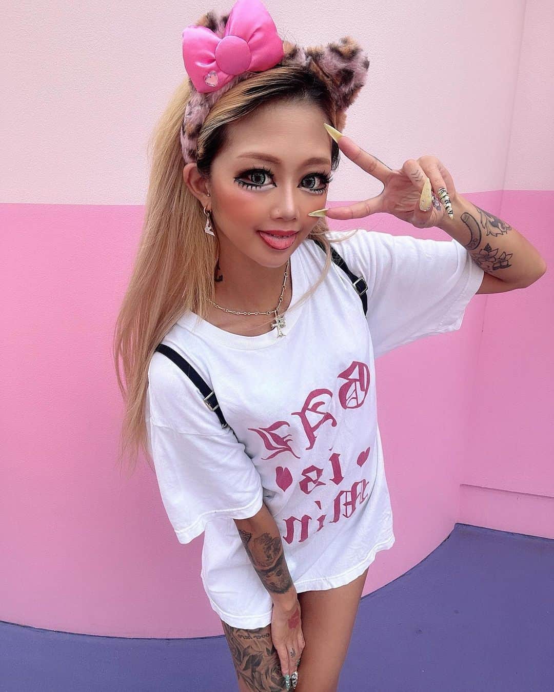 HIRANOAMIのインスタグラム：「こないだのユニバ🌎🤍 . キティちゃんギャルで かわいぃ🎀🩷🩷🩷 . #ユニバーサルスタジオジャパン #usj#dayoff#selfie#photo」
