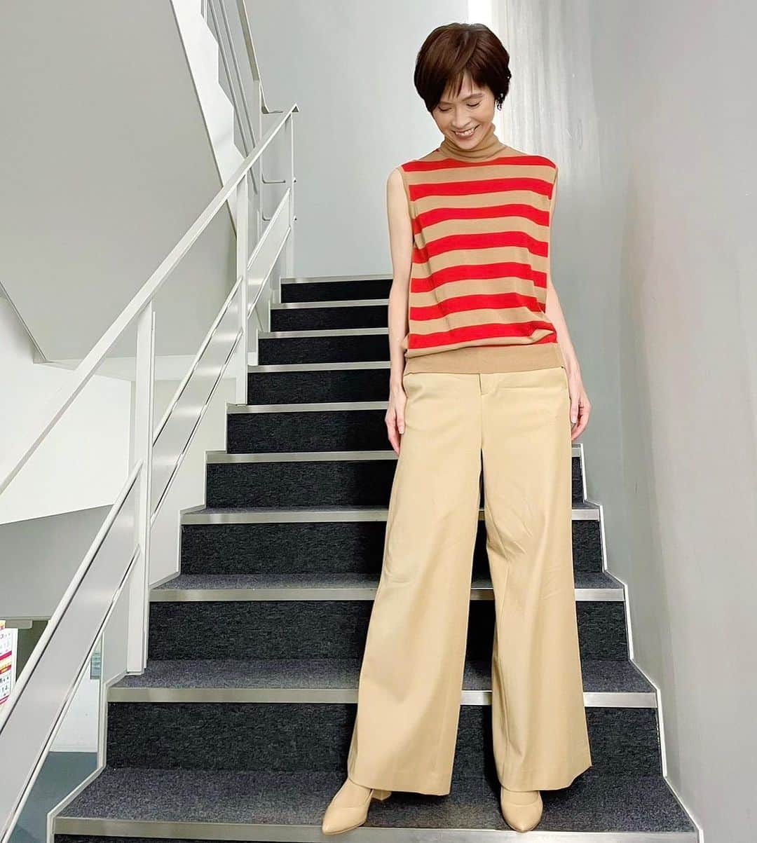今村涼子のインスタグラム：「今日から仕事復帰です！ #衣装#Apaiserlame #NOMBREIMPAIR #気象予報士#気象キャスター #Jチャン#Jチャン天気」