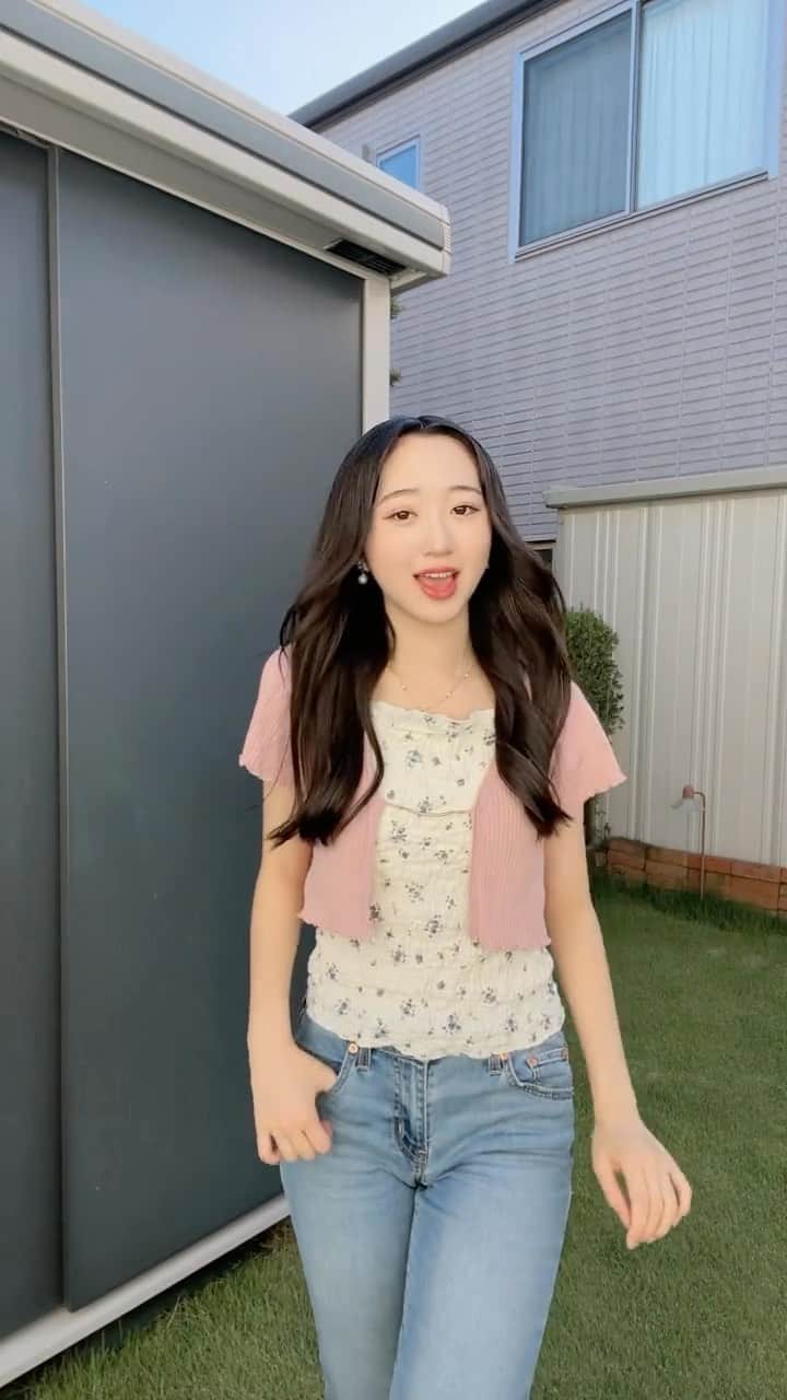 のインスタグラム：「最近この曲ばっか聴いてる🎧 ※失恋してませんw」