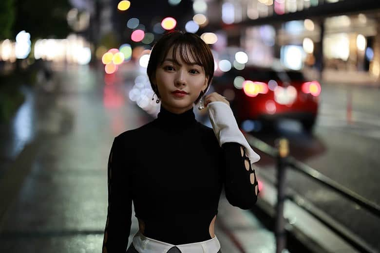 安原舞のインスタグラム：「久々の夜ポートレート📸✨」