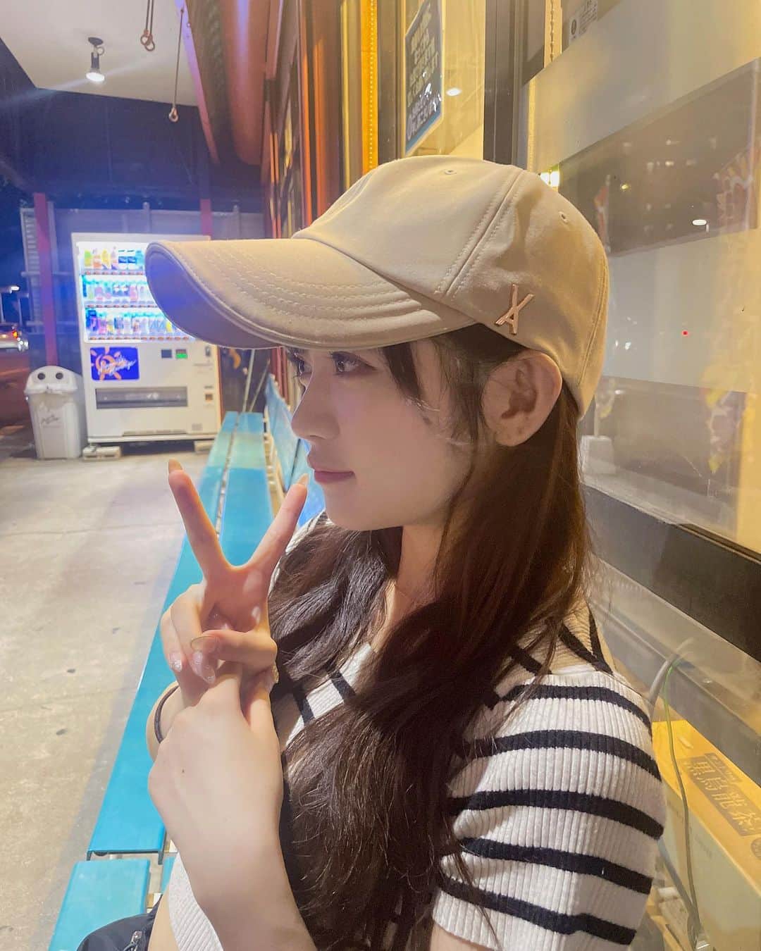 のインスタグラム：「大好きなジャンク行った♡ 弟が苦笑いしながら撮ってくれた写真^^;  #ジャンクガレッジ #まぜそば #二郎系ラーメン #二郎インスパイア #麺スタグラム」