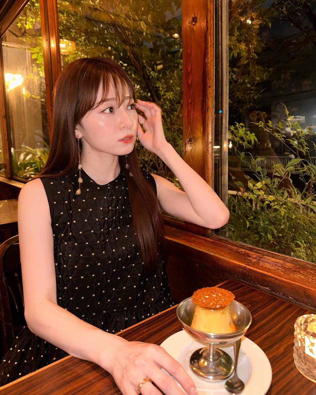 黒坂優香子さんのインスタグラム写真 - (黒坂優香子Instagram)「🍮♡  とある日の。 デザートは別腹だよね🫶🏻  ピアス　@flua.jp  ワンピース　@bibiy_official   #ootd #fashion #153cmコーデ #ゆかこーで #flua #bibiy」9月18日 21時20分 - yukakokurosaka0606