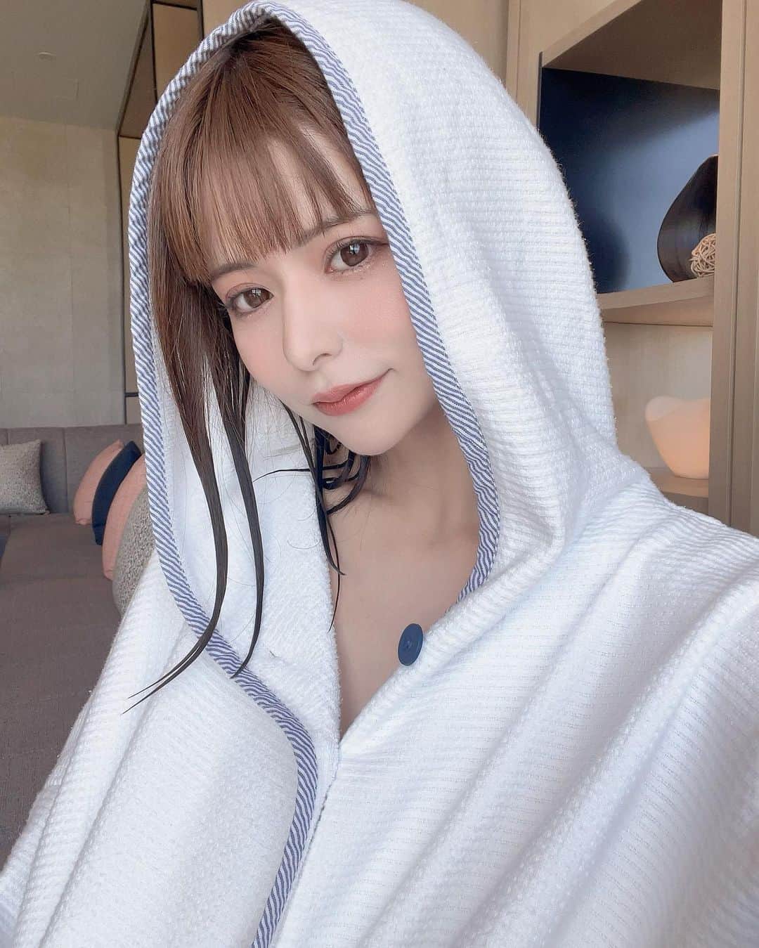 紅羽祐美さんのインスタグラム写真 - (紅羽祐美Instagram)「髪乾かすのってめんどくちゃいよね」9月18日 21時32分 - kure_yumi