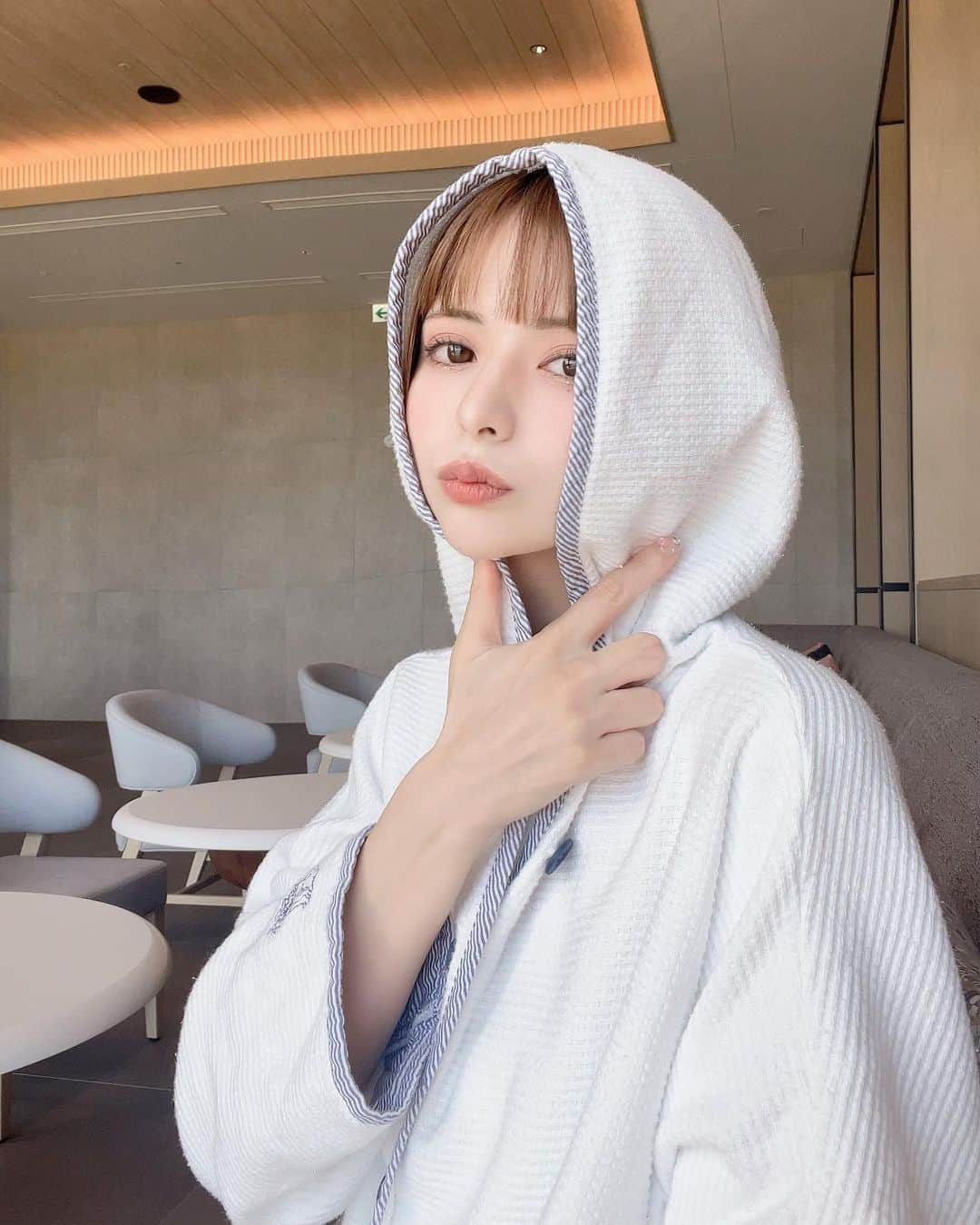 紅羽祐美さんのインスタグラム写真 - (紅羽祐美Instagram)「髪乾かすのってめんどくちゃいよね」9月18日 21時32分 - kure_yumi