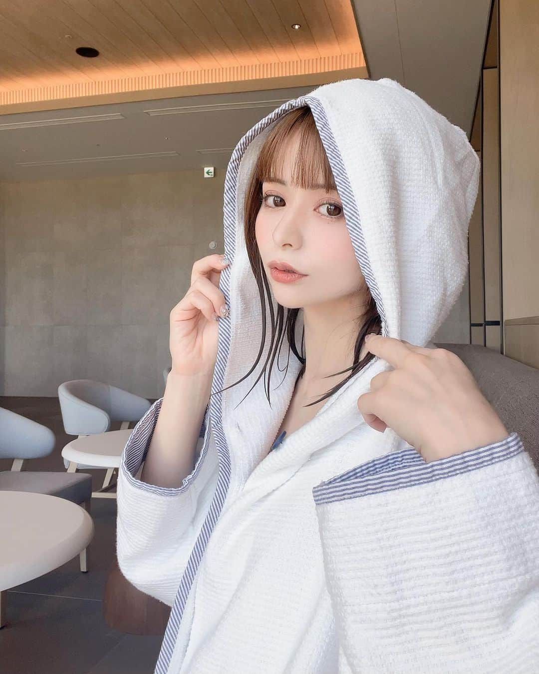 紅羽祐美さんのインスタグラム写真 - (紅羽祐美Instagram)「髪乾かすのってめんどくちゃいよね」9月18日 21時32分 - kure_yumi