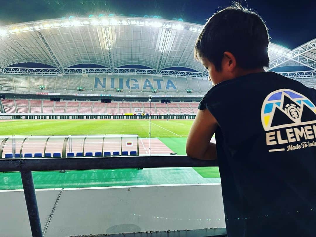 上村知世さんのインスタグラム写真 - (上村知世Instagram)「3連休はサッカー三昧？！⚽️ 全部は見られなかったけど国際ユースサッカー面白かった✨  色々トラブルもあってバタバタだったけど💦 一緒にいられて良かった🫶  #サッカー #三連休」9月18日 21時32分 - tomose0207