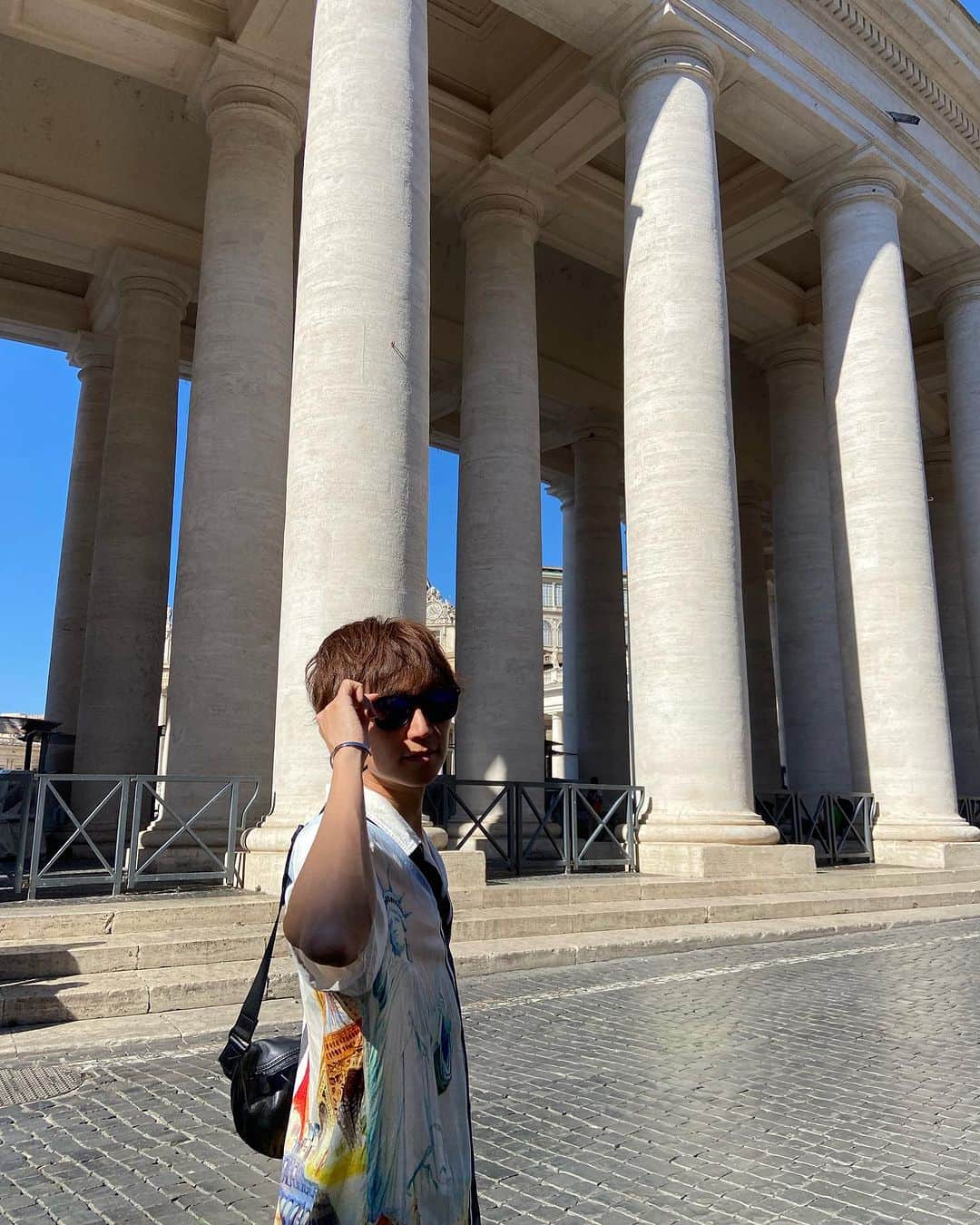 関義哉さんのインスタグラム写真 - (関義哉Instagram)「Rome I  #イタリア旅行 #イタリア観光 #イタリア #ローマ #バチカン #スナップ写真 #メンズモデル #弾き語り男子 #元アイドル #シンガーソングライター」9月18日 21時48分 - yoshiya_seki