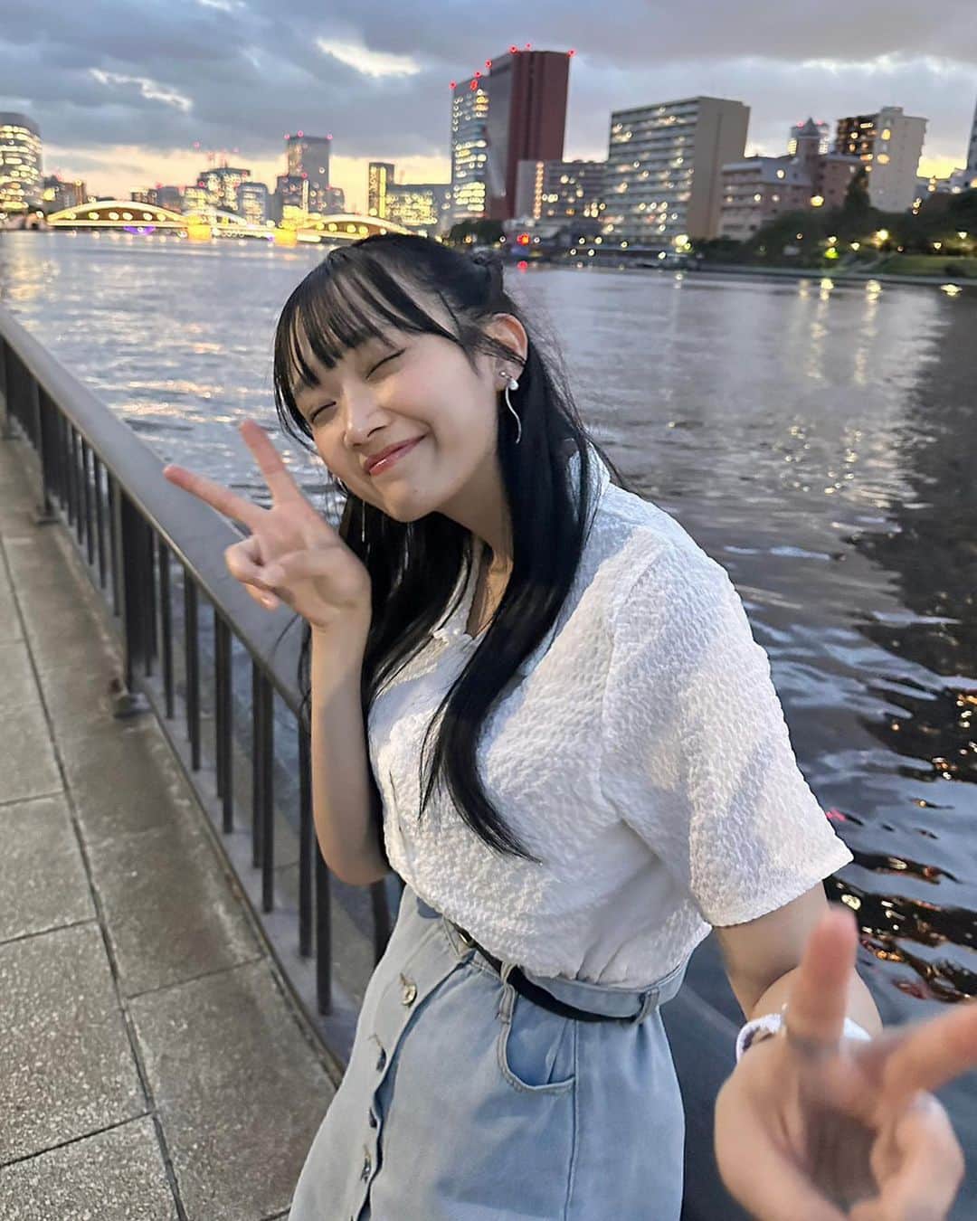 奥村梨穂さんのインスタグラム写真 - (奥村梨穂Instagram)「ベイビーこんなにも強く思ったのは君だけなんだ。 . . . #川 #東京」9月18日 21時41分 - riho_okumura_official