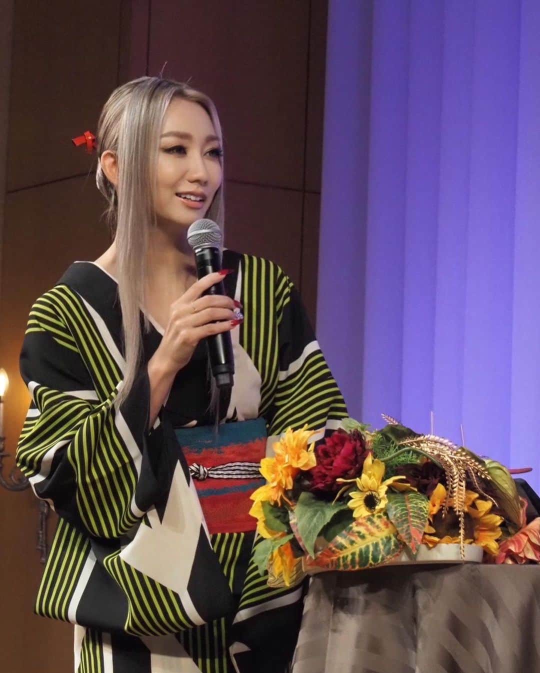 倖田來未のインスタグラム：「. 愛知2公演目👀 浴衣でお送りさせていただきましたー❤️ また愛知に遊びにくるねー！ 本日は、お休みなのに会いにきてくれてみんなありがとう😊 ⁡ #SpecialTalkShow23 #kodakumi #倖田來未」
