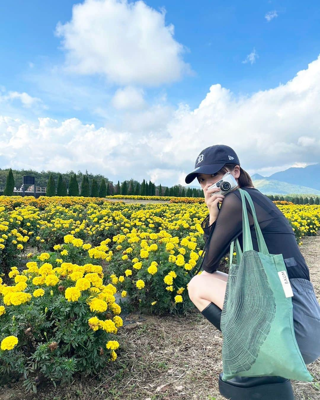 工藤美桜さんのインスタグラム写真 - (工藤美桜Instagram)「先日家族でおでかけしました🌼お休みの日とか時間ある時はすぐ家族に会いに行きます…！会える時は全部家族と一緒にいたい派の工藤です…」9月18日 21時59分 - mmio_kudo