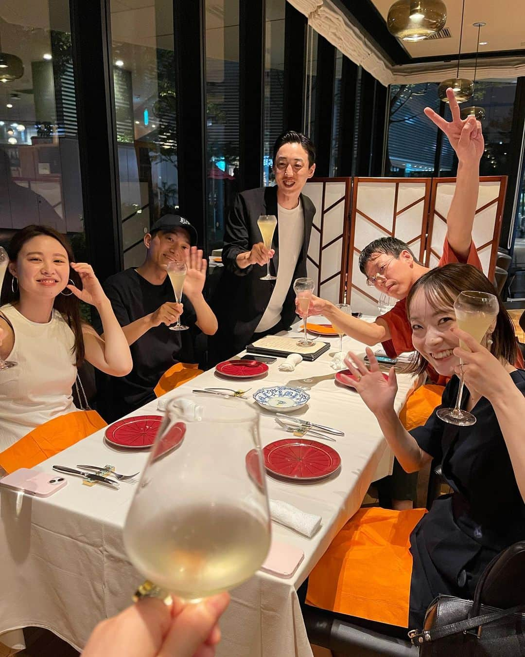 吉野千穂さんのインスタグラム写真 - (吉野千穂Instagram)「久しぶりのルッコリーナ🥂 おいしい料理とおいしいワインに いつものみんなで幸せでした🥲💗  ふわふわの生ハムが変わらず最高においしかったな😌  酔っ払う前に写真撮ってもらってよかった笑  #birthday#anniversary #ルッコリーナ#飯田橋#飯田橋ディナー#生ハム#ワインに合う料理 #千穂飯#おうちごはん#作りたくなるおうちごはん#おつまみサラダ#おつまみ#家飲みつまみ#おうち飲み#おうち居酒屋」9月18日 22時00分 - chiho_yoshino