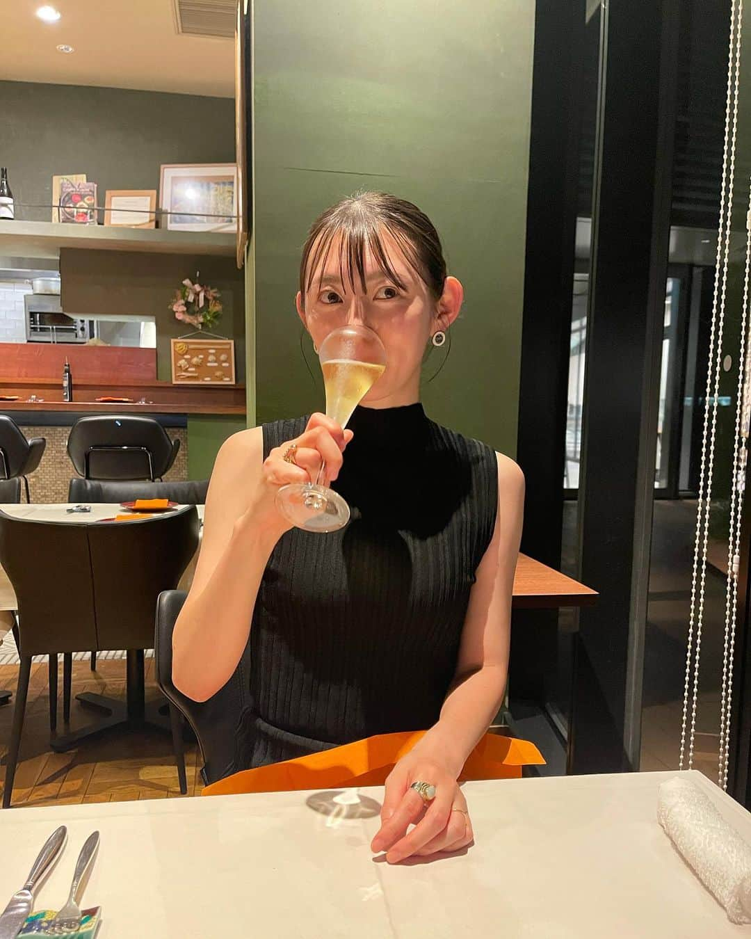 吉野千穂さんのインスタグラム写真 - (吉野千穂Instagram)「久しぶりのルッコリーナ🥂 おいしい料理とおいしいワインに いつものみんなで幸せでした🥲💗  ふわふわの生ハムが変わらず最高においしかったな😌  酔っ払う前に写真撮ってもらってよかった笑  #birthday#anniversary #ルッコリーナ#飯田橋#飯田橋ディナー#生ハム#ワインに合う料理 #千穂飯#おうちごはん#作りたくなるおうちごはん#おつまみサラダ#おつまみ#家飲みつまみ#おうち飲み#おうち居酒屋」9月18日 22時00分 - chiho_yoshino