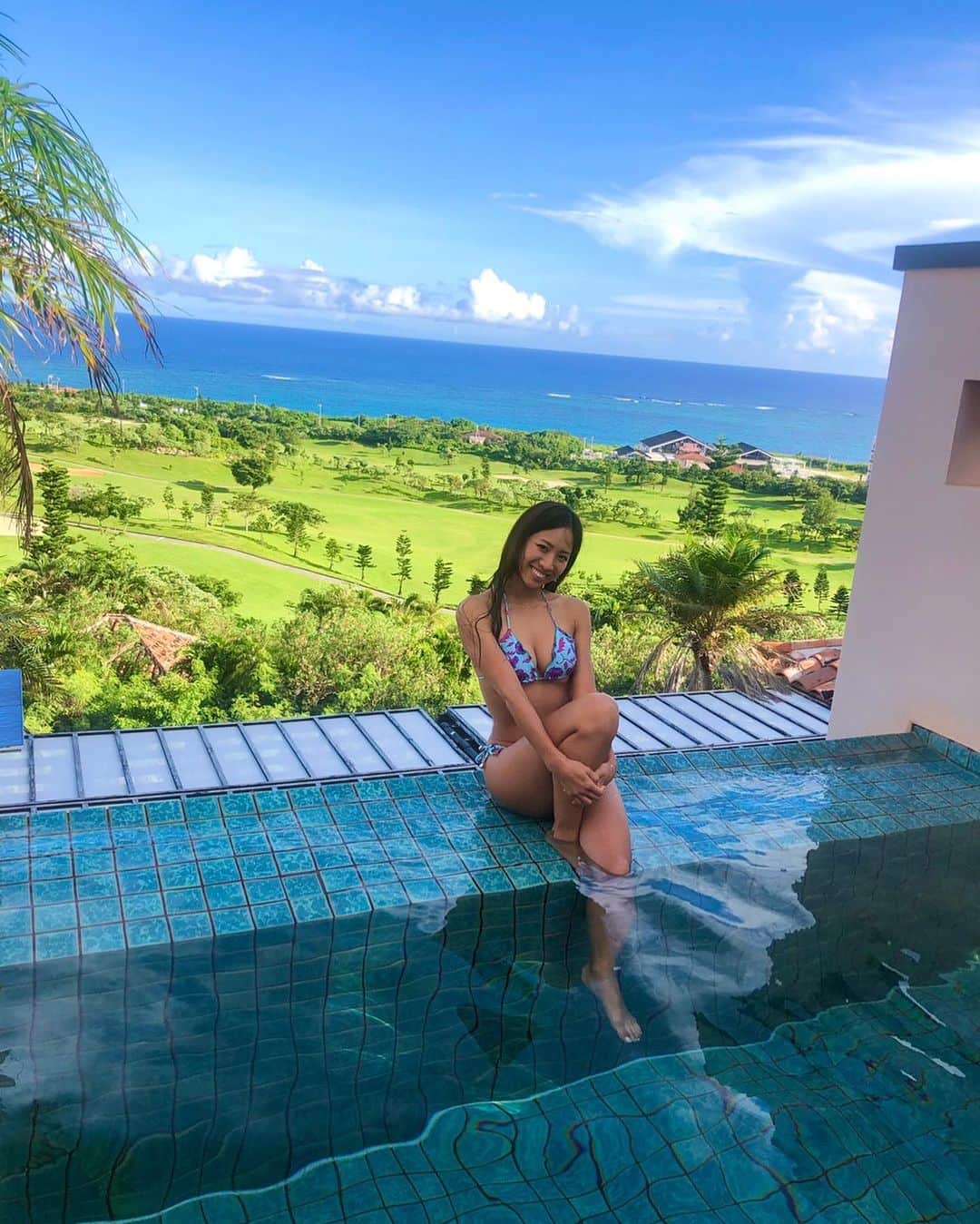 SAEKAのインスタグラム：「今年はベビたんが生まれ 夏を満喫することはできなかったけど 忘れられない夏となりました☀️  来年はベビとプールや海に 行けたらいいなぁ💙  #いつかの宮古島」