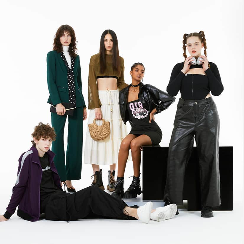 SHEINさんのインスタグラム写真 - (SHEINInstagram)「Make way for ✨NEW✨ Get ahead of the style game when you shop our FW23 collection as it struts down the runway with our interactive livestream 👏  🔗:https://shein.shop/r5b4wb6  #FrontRowLive #SHEINfw23 #SHEINforAll」9月18日 22時30分 - sheinofficial
