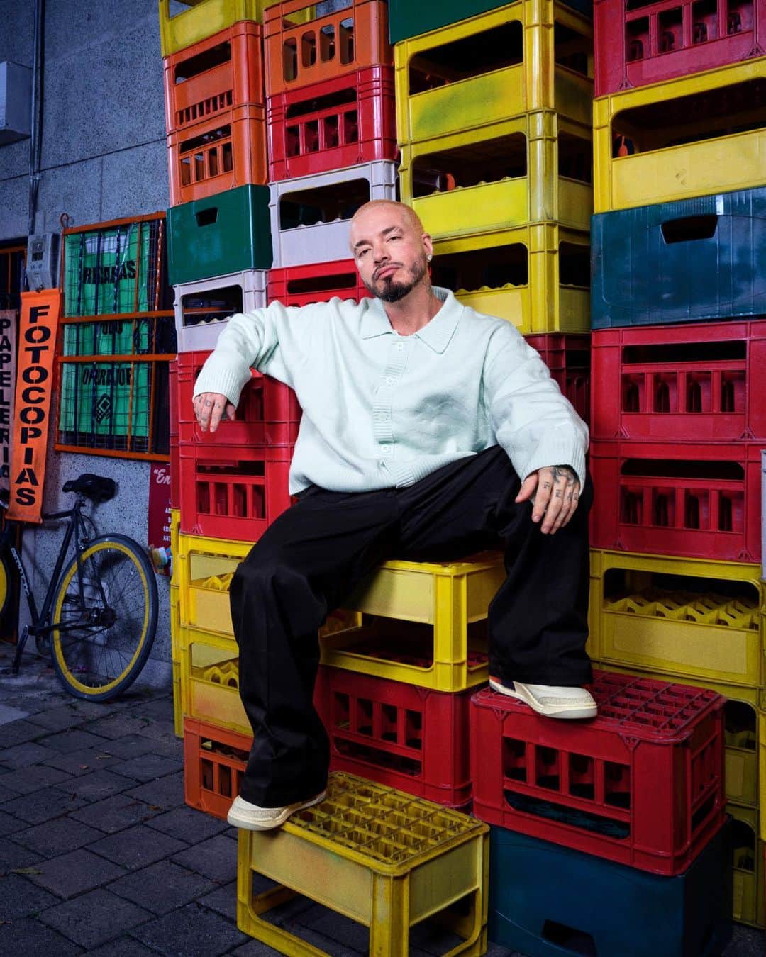 Jordanのインスタグラム：「The J Balvin ‘Sunset’ Collection. Inspired by the colors of the city that raised him 🌇 Available on SNKRS 9/23.」