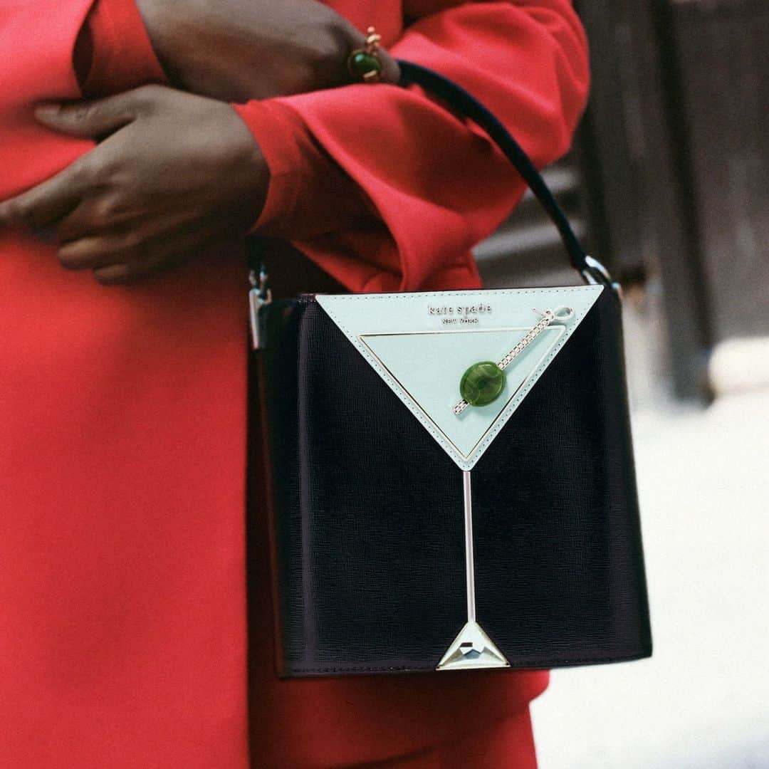 ケイト・スペードのインスタグラム：「Shaken or stirred? #katespadeny」