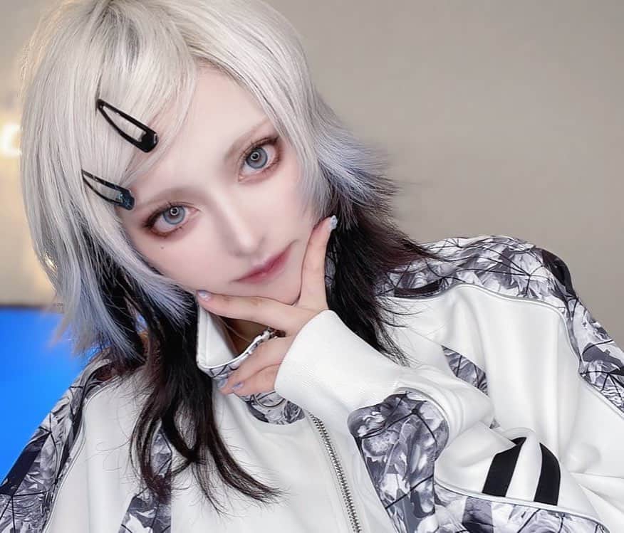 のむらこいちのインスタグラム：「2枚✌️」