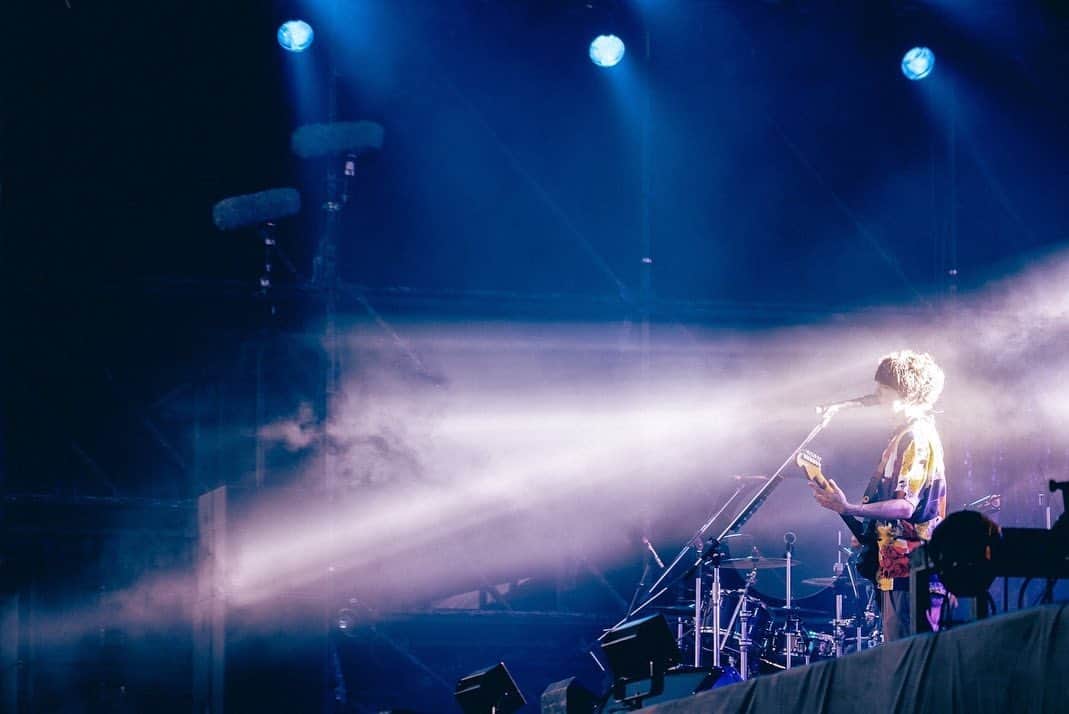 片岡健太さんのインスタグラム写真 - (片岡健太Instagram)「¨WILD BUNCH FEST. 2023¨  大きな歌声を聴かせてくれてありがとう。 嵐や疫病に何度も阻まれたワイバンが完走しきれたということが自分のことのように嬉しい。  おかえりワイルドバンチ。  Photo @sotarogoto   #ワイバン #wbf #sumika」9月18日 22時45分 - kentakataoka