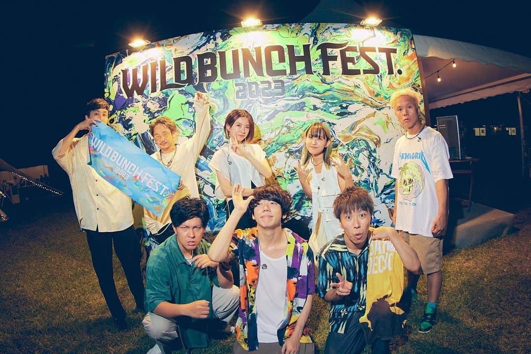 片岡健太さんのインスタグラム写真 - (片岡健太Instagram)「¨WILD BUNCH FEST. 2023¨  大きな歌声を聴かせてくれてありがとう。 嵐や疫病に何度も阻まれたワイバンが完走しきれたということが自分のことのように嬉しい。  おかえりワイルドバンチ。  Photo @sotarogoto   #ワイバン #wbf #sumika」9月18日 22時45分 - kentakataoka