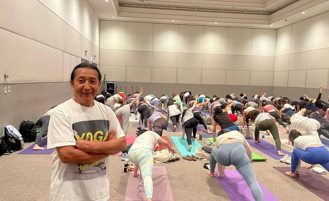 Ken Harakumaさんのインスタグラム写真 - (Ken HarakumaInstagram)「@yogafestjp  最終日❣️ SHIHO x KENコラボクラス。 益々キレイに磨きがかかったSHIHOちゃんのガイドで心地よい楽しいクラスになりました❣️ @international_yoga_center  @shiho_style  @yogafestjp」9月18日 22時54分 - kenharakuma