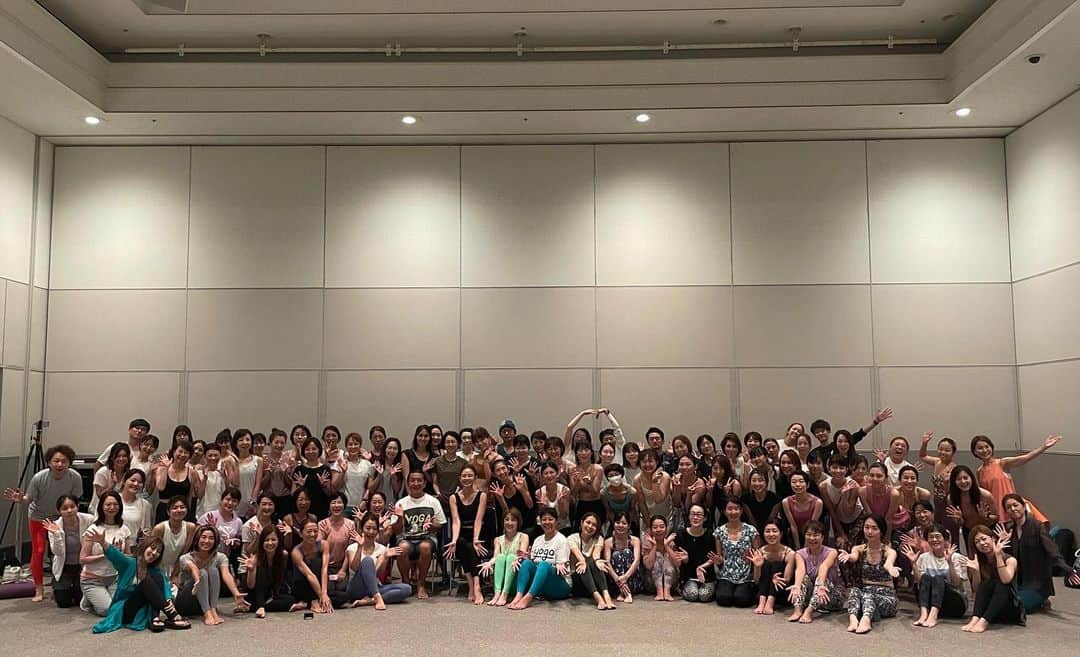 Ken Harakumaさんのインスタグラム写真 - (Ken HarakumaInstagram)「@yogafestjp  最終日❣️ SHIHO x KENコラボクラス。 益々キレイに磨きがかかったSHIHOちゃんのガイドで心地よい楽しいクラスになりました❣️ @international_yoga_center  @shiho_style  @yogafestjp」9月18日 22時54分 - kenharakuma