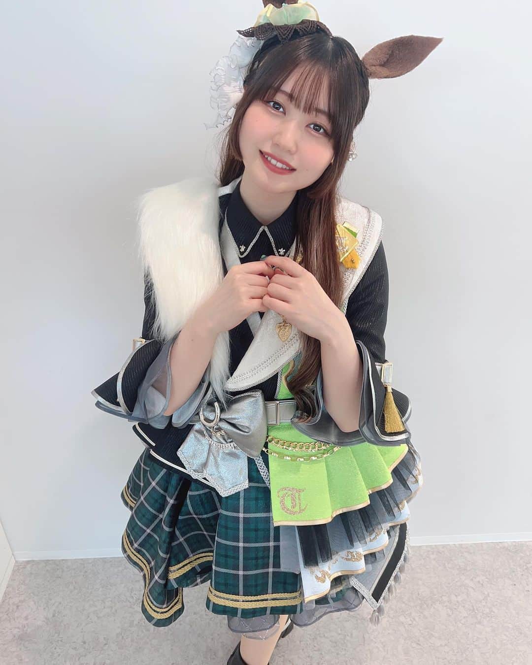 のインスタグラム：「5th event GO BEYOND -GAZE- ⠀ ⠀ 2日間本当にありがとうございました！ ダイヤと共に全力で駆け抜けました💨 ⠀ 今回はダイヤの特徴のひとつでもある 「姫カット」を再現してライブに臨みました🌟 前髪もちょっとダイヤっぽくなるように、 いつもと変えてみたんだよ！ いかがでしたでしょうか❔伝わったかな❔ ⠀ ⠀ そしていよいよ10月からはアニメ3期もはじまります...！ これからもウマ娘をよろしくお願いいたします🙇🏻‍♀️☺️ ⠀ ⠀ 「ダイヤの輝き、いかがでしたか？」💎✨  サトノダイヤモンド役⠀立花日菜」
