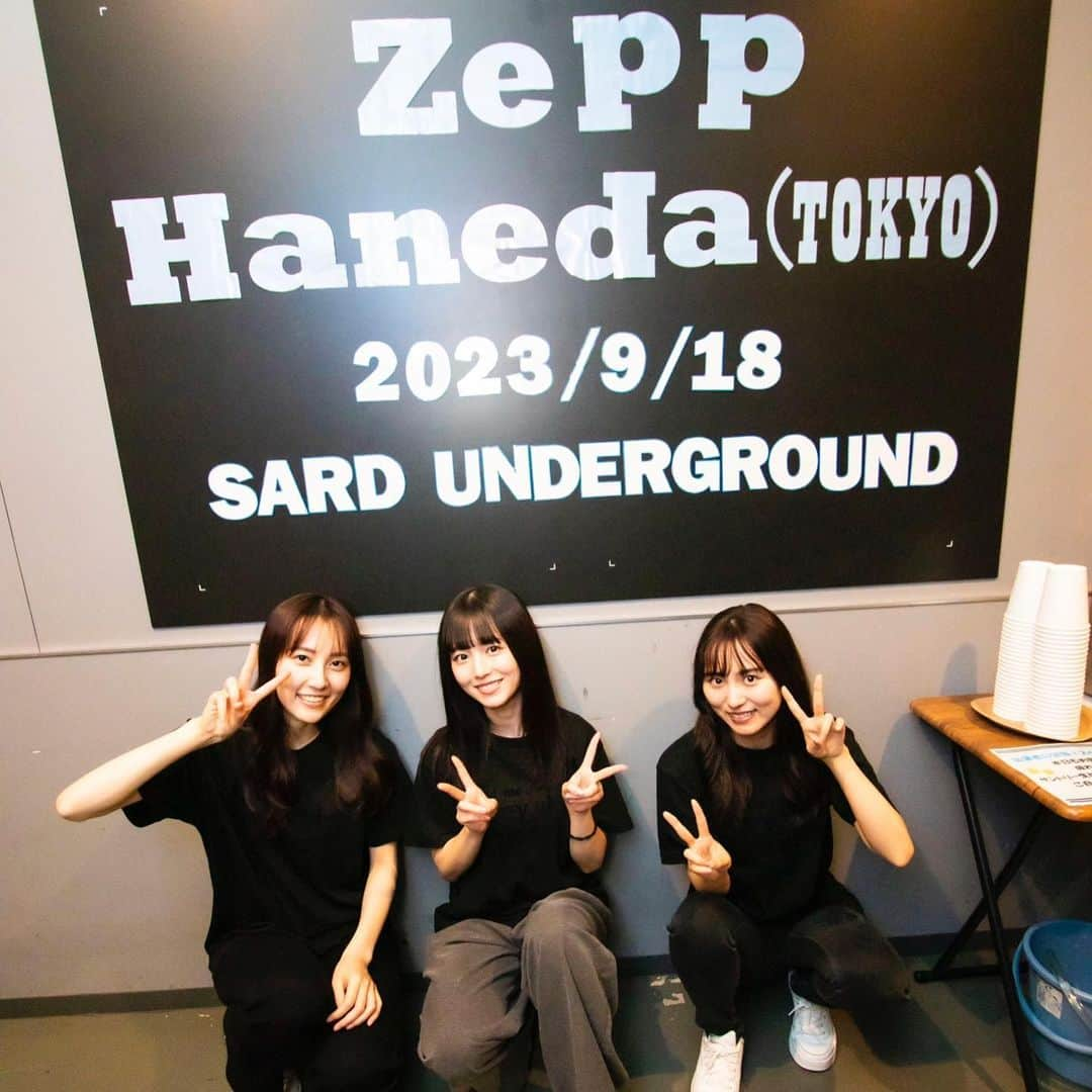 神野友亜さんのインスタグラム写真 - (神野友亜Instagram)「2023.9.18  SARD UNDERGROUND LIVE TOUR 2023 [hold me, my friend]  Tokyo Zepp Haneda！！ デビュー日にライブができたこと… 四周年も皆さんと迎えられたこと… 幸せを噛み締めた一日でした。 いつもあたたかい応援をありがとうございます。  たくさんの思い出を抱き締めて、 本日から五周年に向けてスタートします❤️‍🔥 これからも、どうぞよろしくお願いします。」9月18日 23時01分 - yua_sard