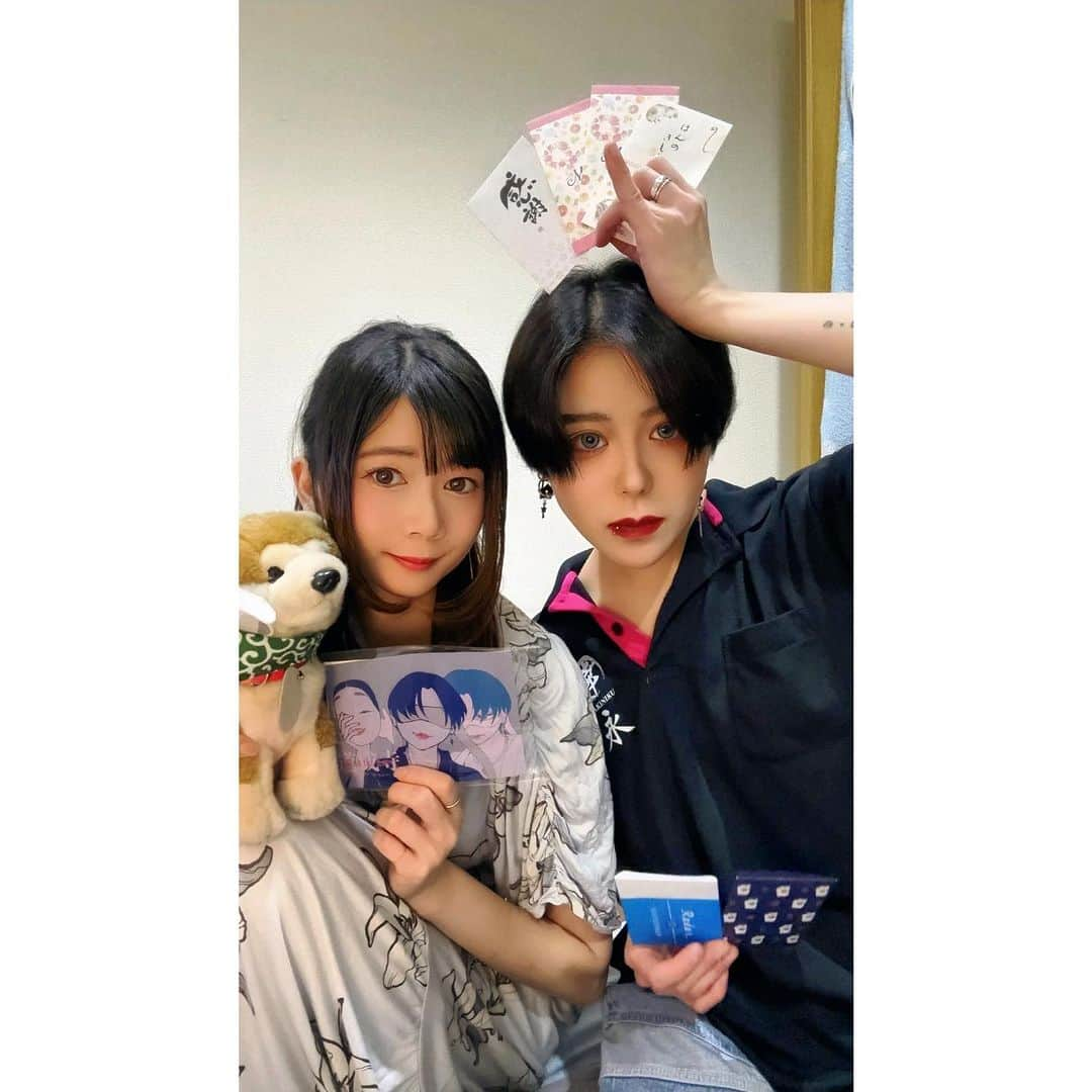 武藤つぐみさんのインスタグラム写真 - (武藤つぐみInstagram)「2023.9.18.𝙼𝚘𝚗.🧠  本日も!沢山の🧧💌🛍有難う🦀皆に御乾杯！ #大阪天満 #東洋ショー劇場 #後2日？（т-т）」9月18日 23時03分 - tugumi_muto